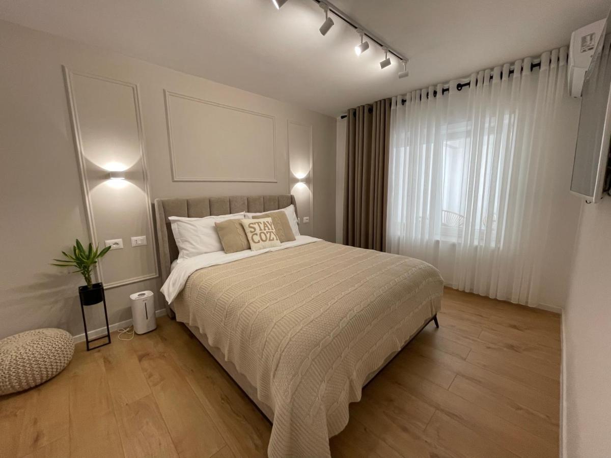 Square Inn Tirana City Center Ngoại thất bức ảnh